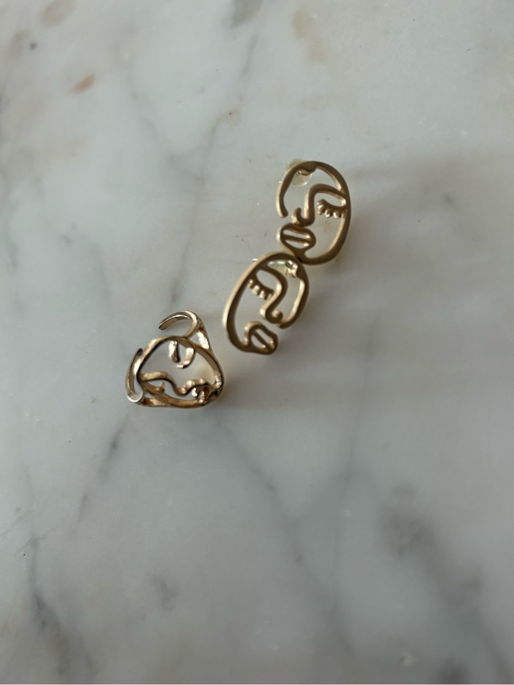 Minimalist Gold Face Outline Earrings and ring for Women